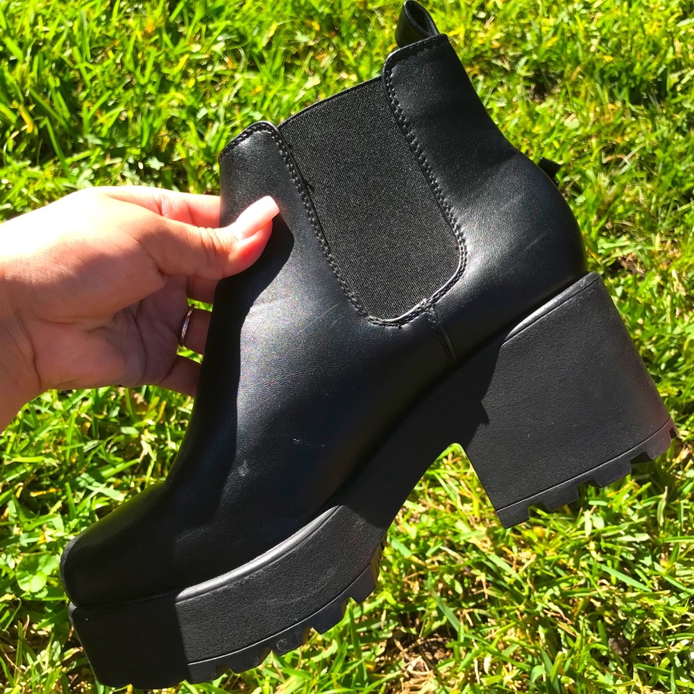 Chunky Heeled Black Boots
